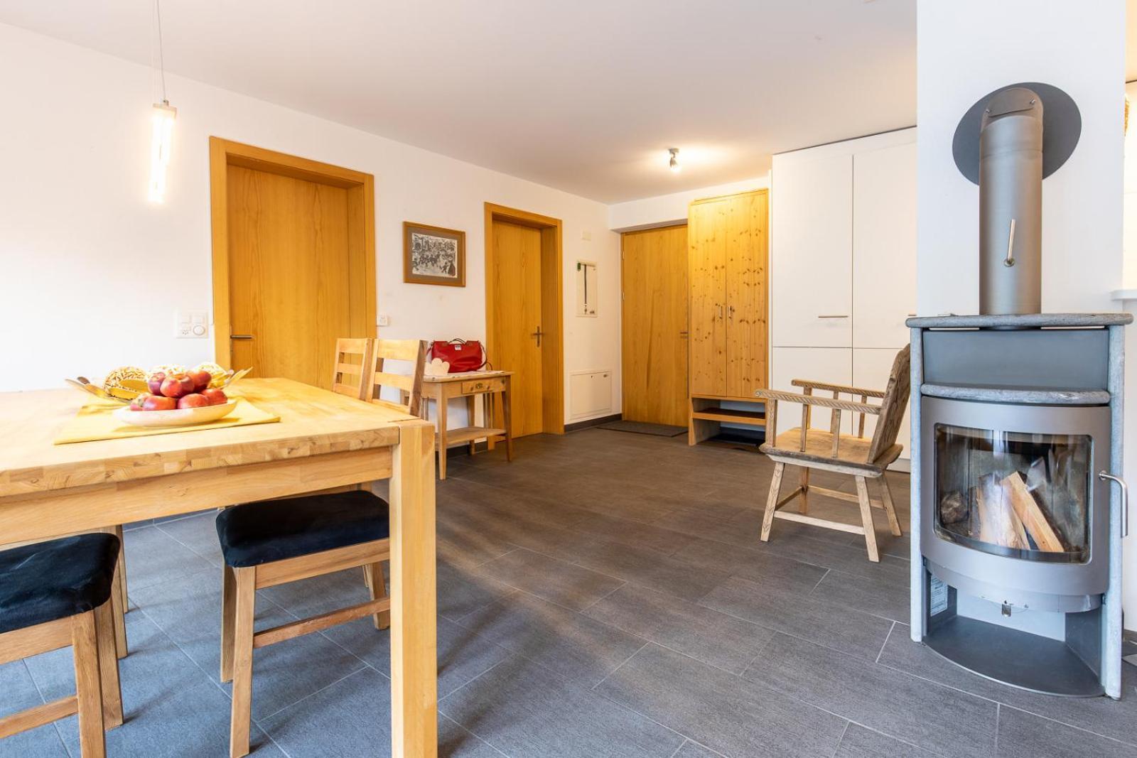 Ferienwohnung La Stüvetta Scuol Exterior foto